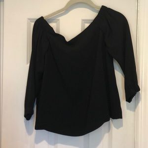 Off the Shoulder Aritizia top